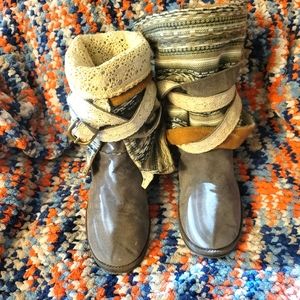 Mukluks boots